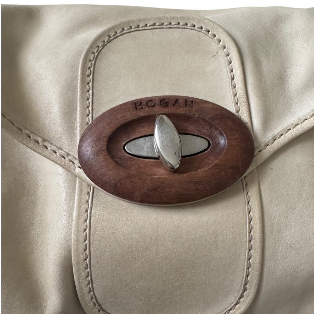 Hogan Ivory Authentic Leather Women's Bag with Wooden Accent - Picture 3 of 14